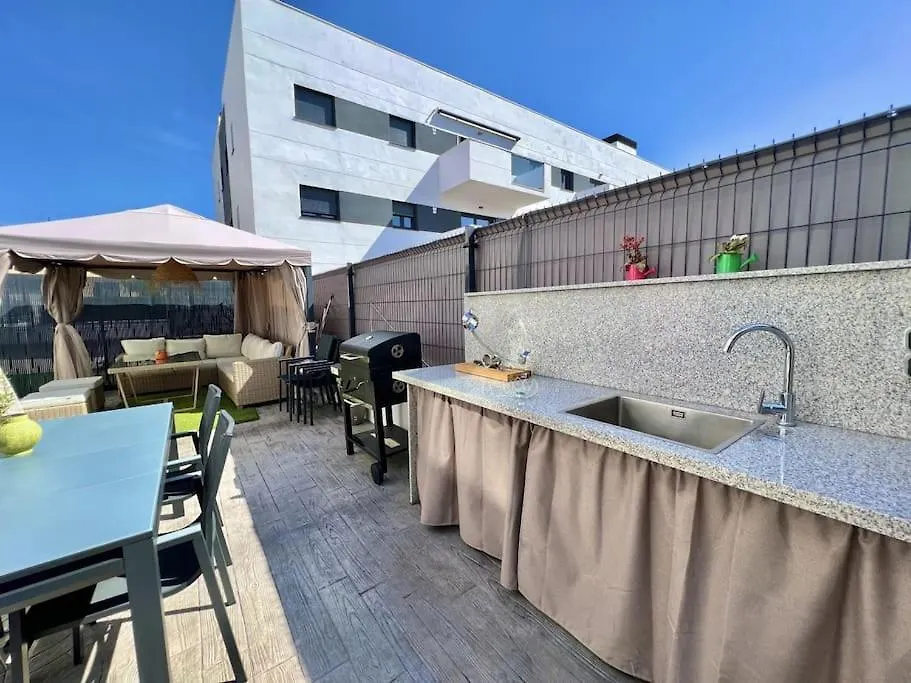Dw Valle Niza - Bajo Con Jardin Velez Malaga